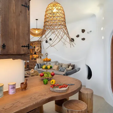 Ayama Hideaway Private Villa Fira (Santorini)