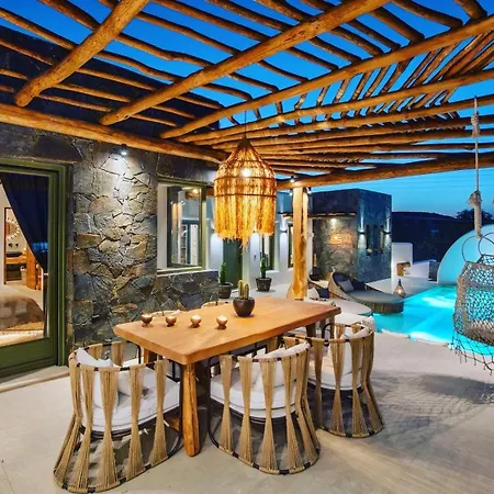 Ayama Hideaway Private Fira (Santorini)